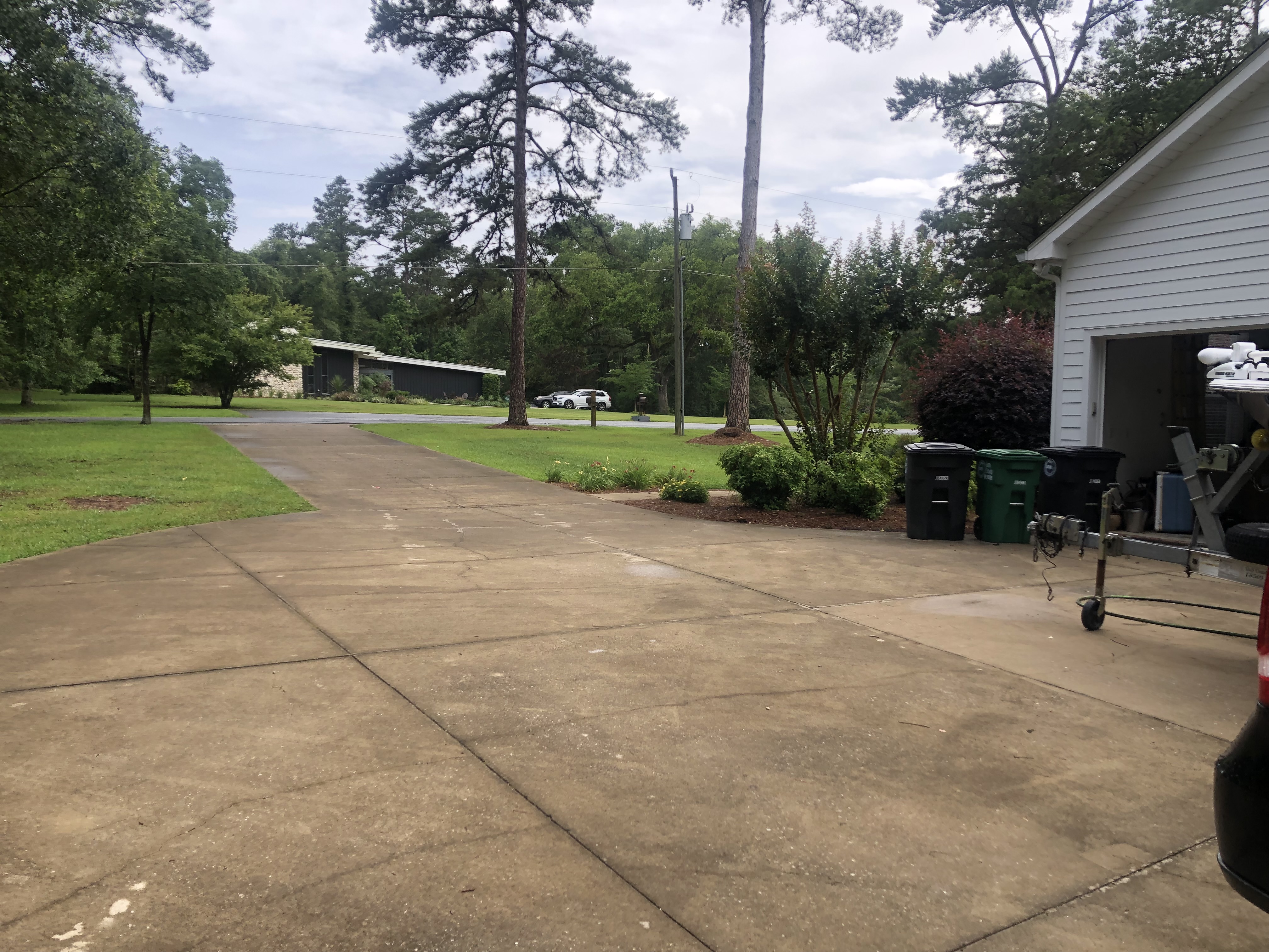 Driveway & Sidewalk Cleaning